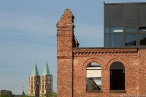 Universität Kassel - Blick auf Martinskirche