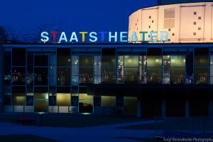 Kassel_Staatstheater_Nacht_Web01